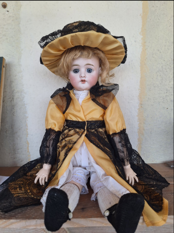 bambola di porcellana francese del 1920